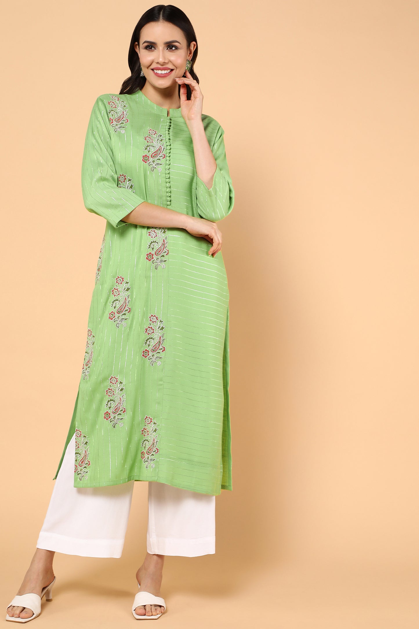 Women Green Floral Embroidered Thread Work Kurta