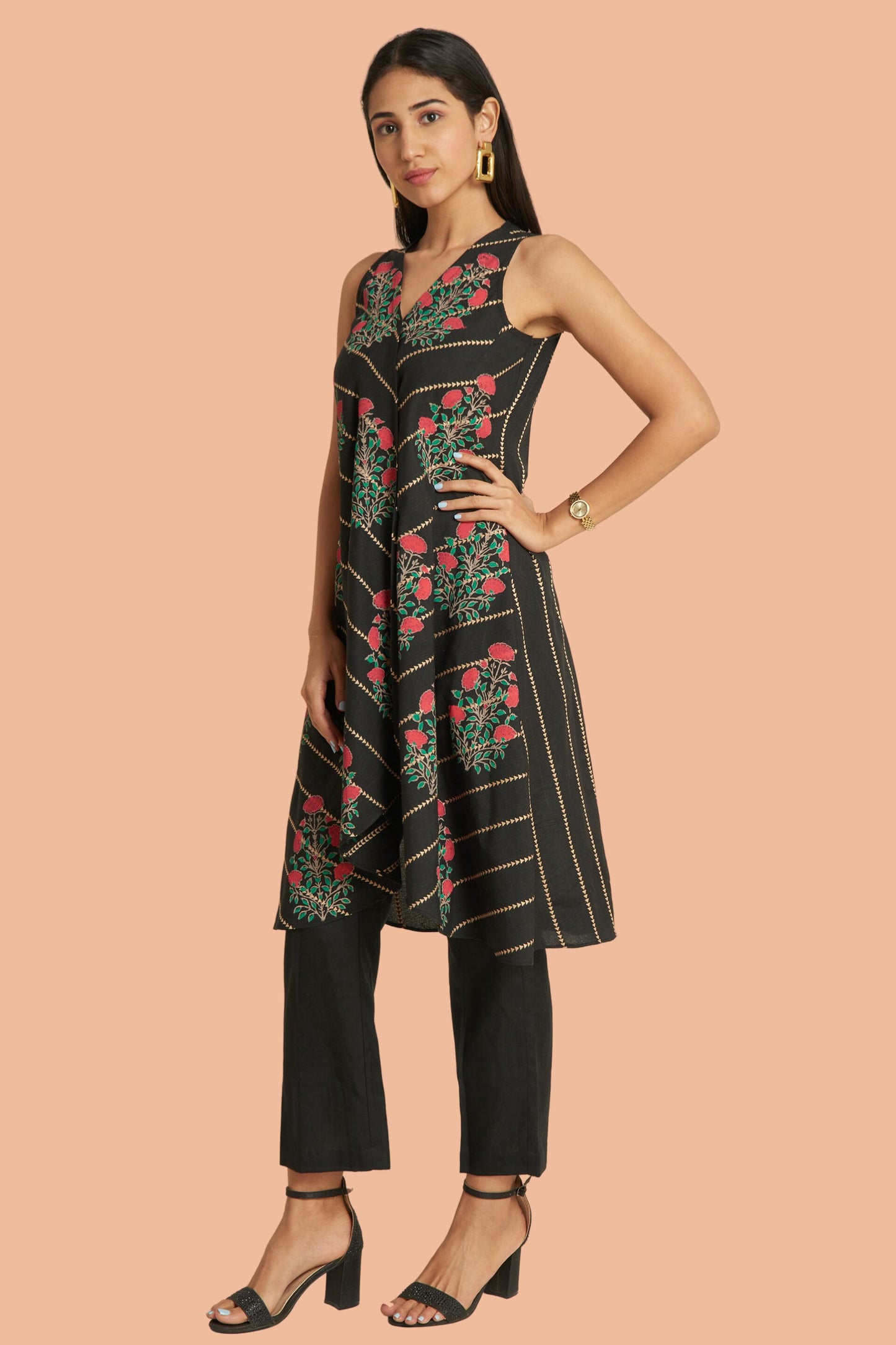 Load image into Gallery viewer, Black Hand Block Printed Floral Kurti Top With Delicate Gold Foiling
