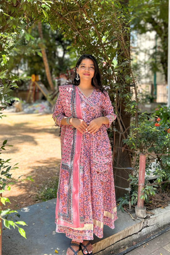 Load image into Gallery viewer, Floral Hand-Printed Pink Angarkha Suit Set in Pure Cotton with Gota Pati Details
