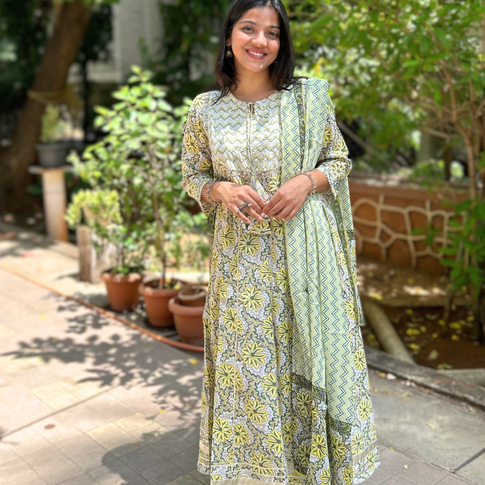 
                      
                        Green and Lime Pure Cotton Hand-Printed Floral  Suit Set
                      
                    