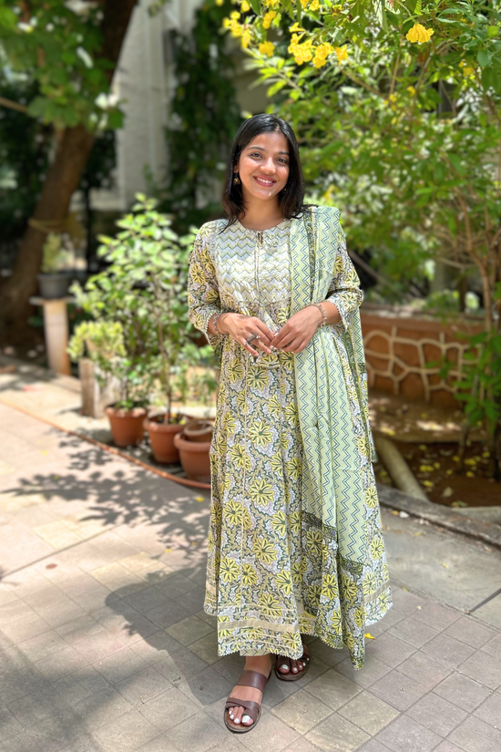 Green and Lime Pure Cotton Hand-Printed Floral Print Suit Set