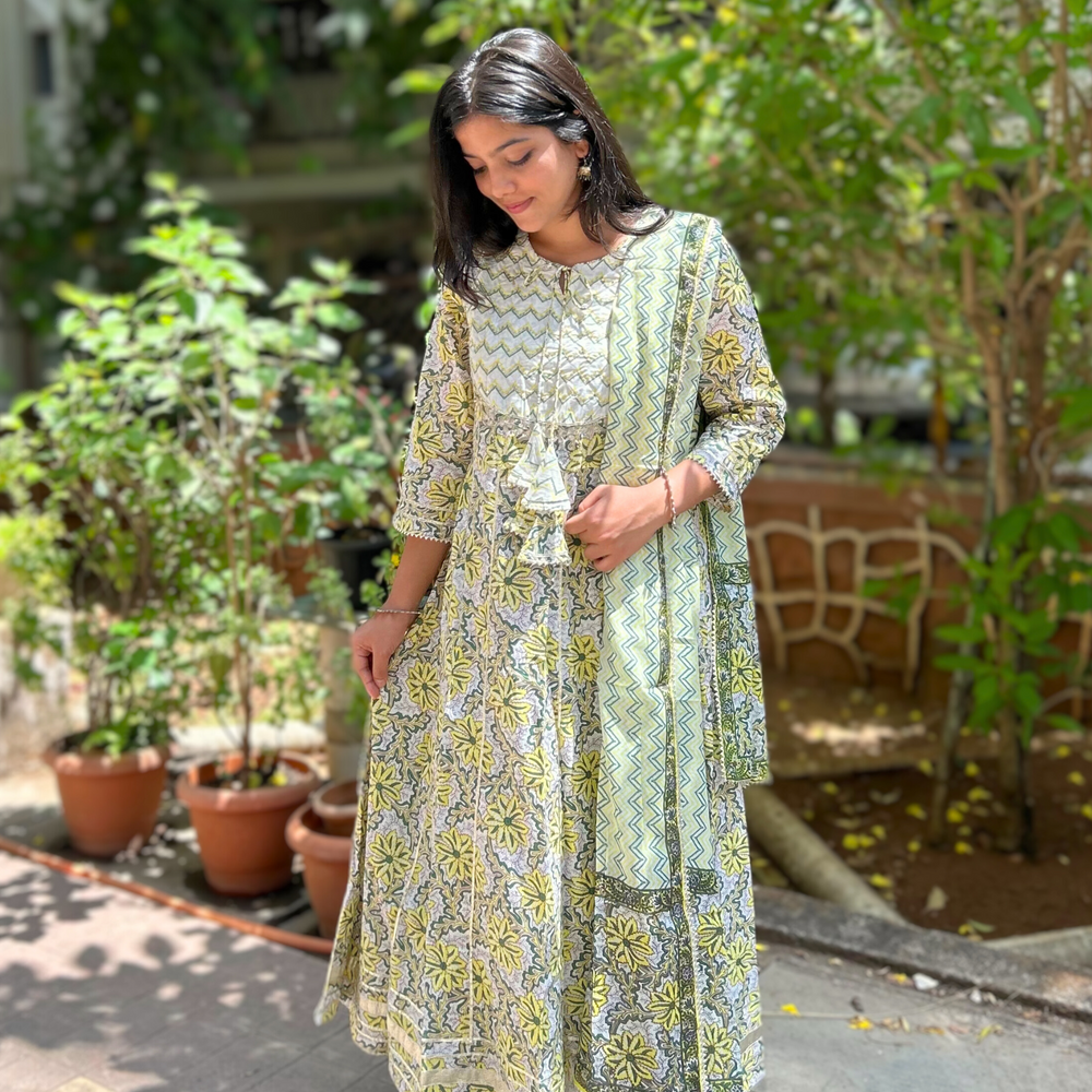 
                      
                        Green and Lime Pure Cotton Hand-Printed Floral  Suit Set
                      
                    