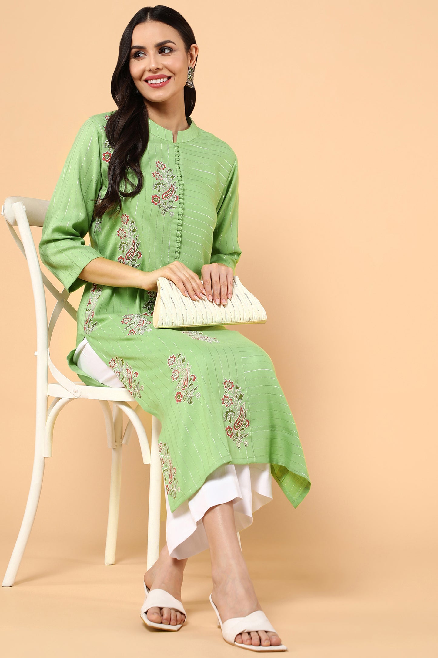 Women Green Floral Embroidered Thread Work Kurta