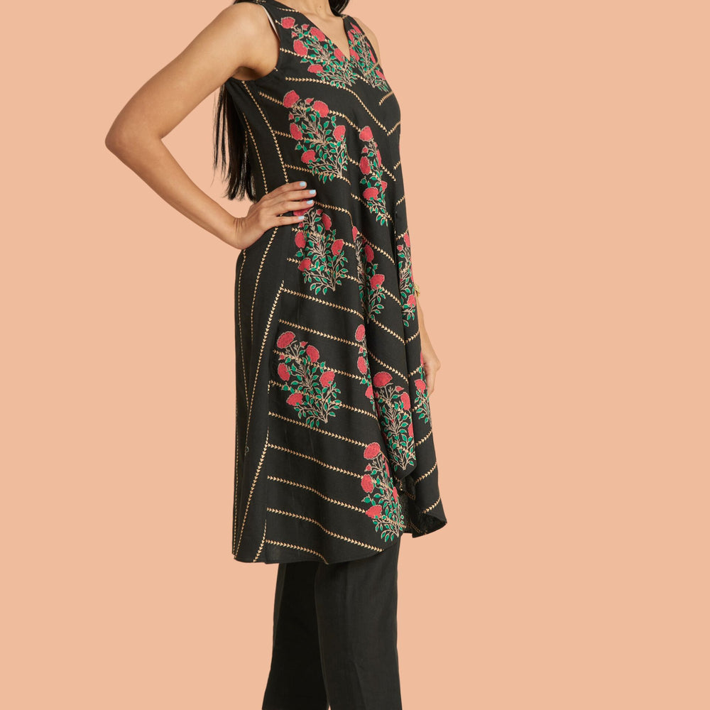 
                      
                        Black Hand Block Printed Floral Kurti Top With Delicate Gold Foiling
                      
                    