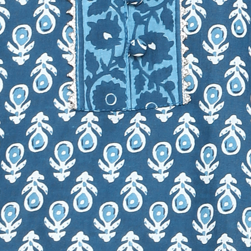 
                      
                        Ethnic Motifs Printed Gotta Patti Panelled Pure Cotton Kurta
                      
                    
