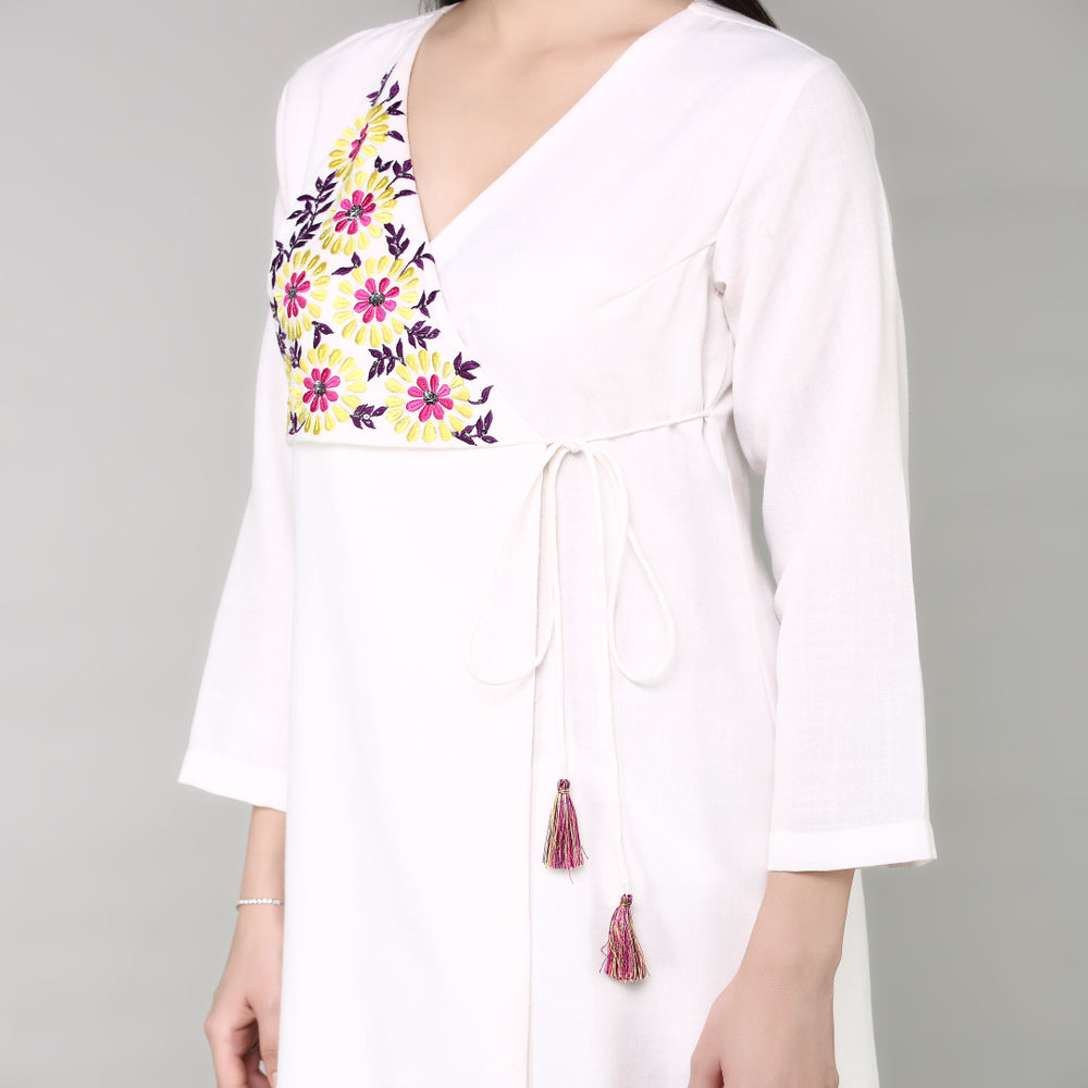 
                      
                        Women White & Yellow Floral Thread Work Kurta
                      
                    