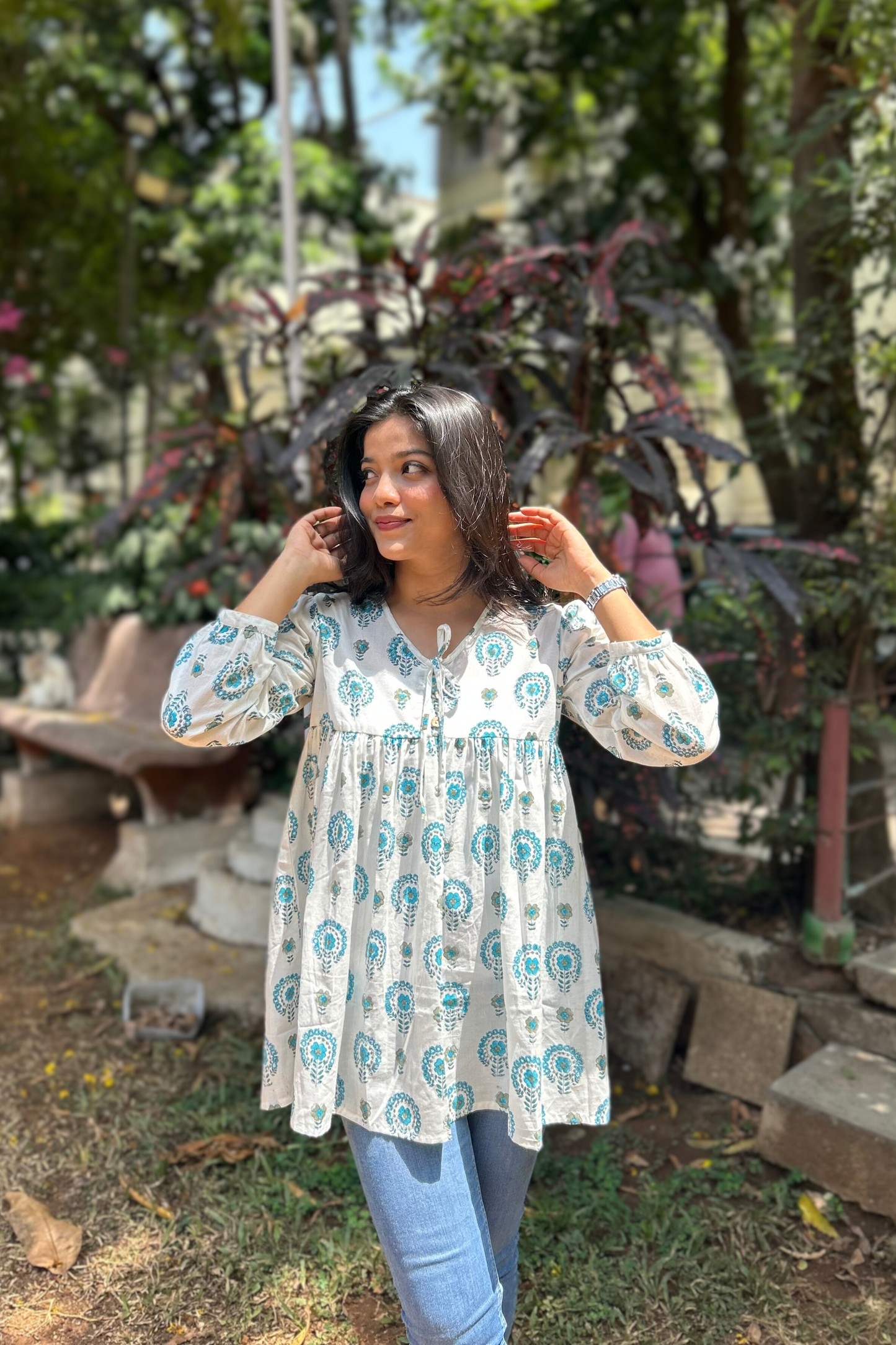 Fancy Cotton kurtas with pockets and wooden buttons at Rs.625/Piece in  surat offer by geet gauri fashion