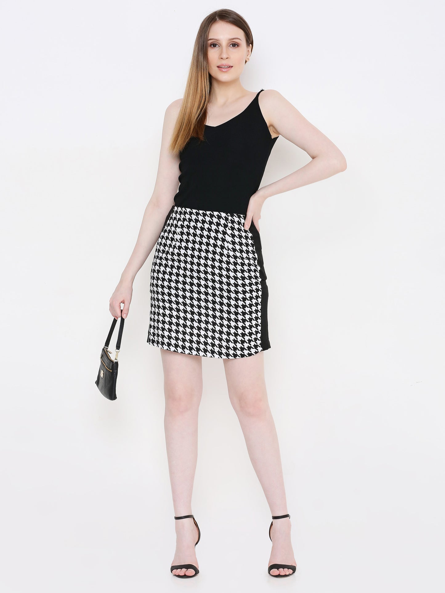 Women Black & White Houndstooth Patterned Skirt