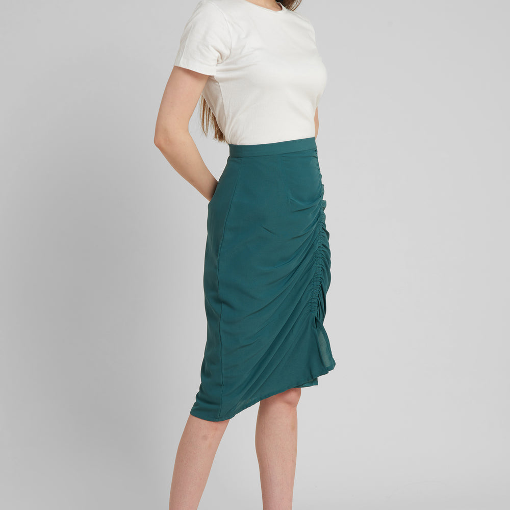 
                      
                        Women's Green Solid Knee Length A-Line Skirts
                      
                    