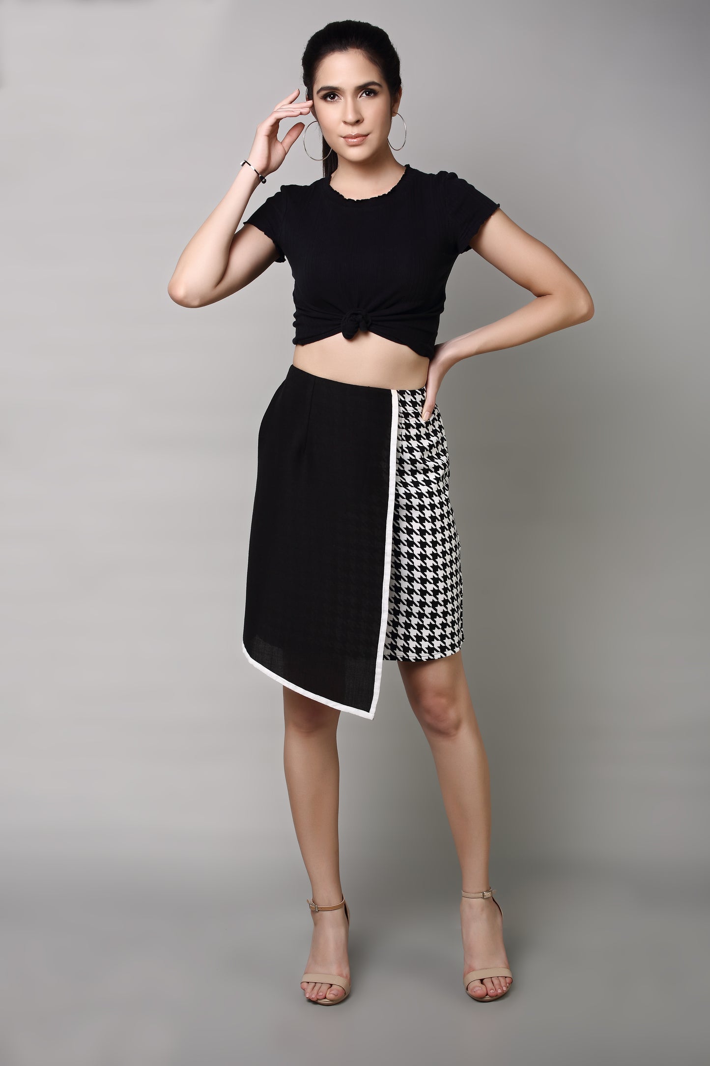 Women Black Checked Asymmetric Skirts